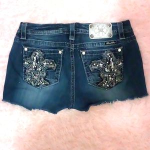 Miss Me Mid-Rise Dark Distressed Wash Cut Off Bootie Shorts, Size 30